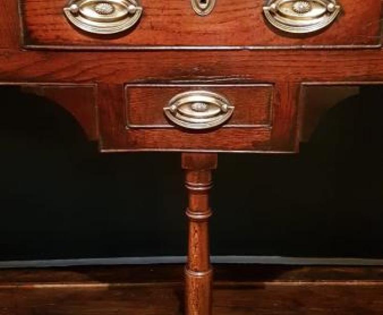Superb George II Oak Open Pot Board Dresser - Image 3