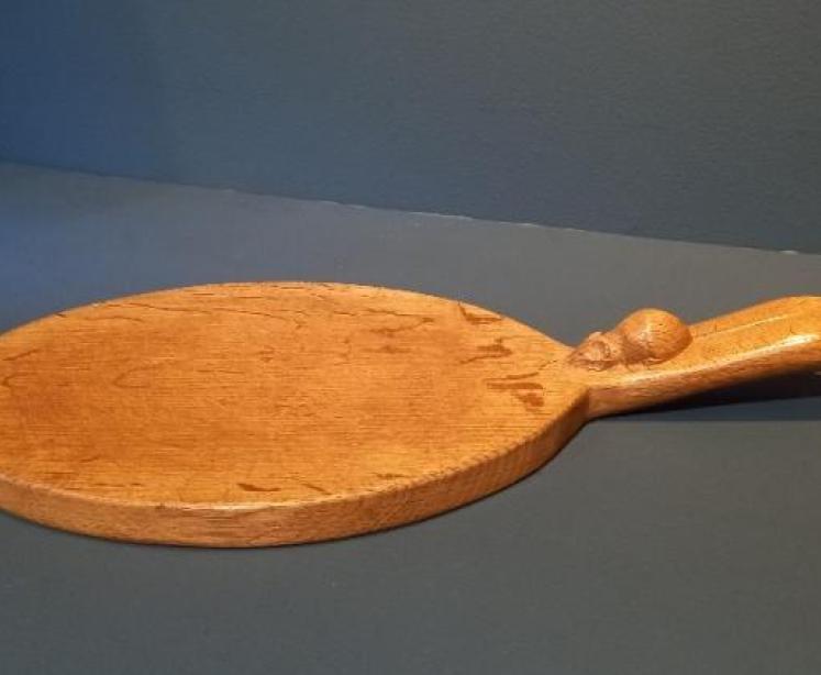 Original Mouseman Solid Oak Cheeseboard - Image 1