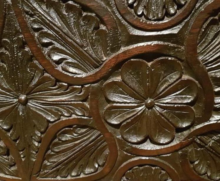 Superb Early Carved Oak Sword Box - Image 7