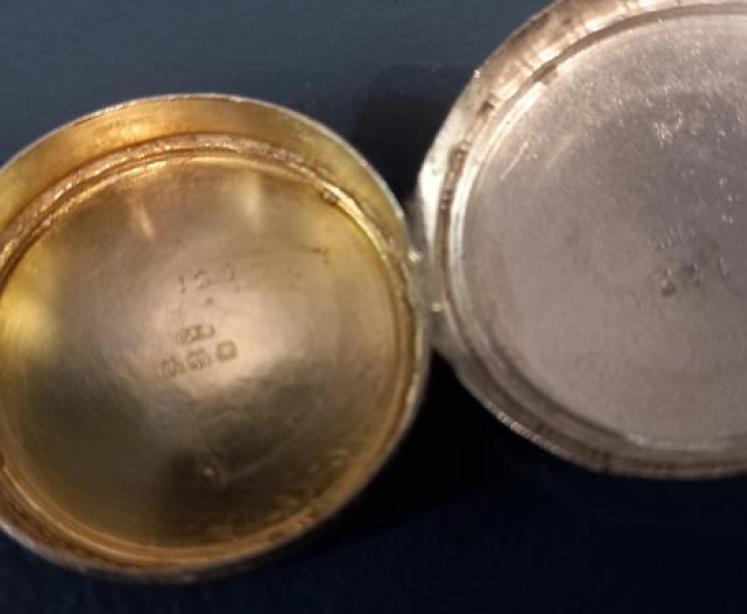 George VI Period Silver & Jade Green Pill Box - Image 6