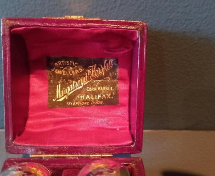 Boxed Pair of Edwardian Silver Napkin Rings - Image 5