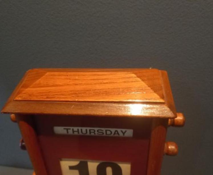 Antique Walnut Perpetual Desk Calendar - Image 3