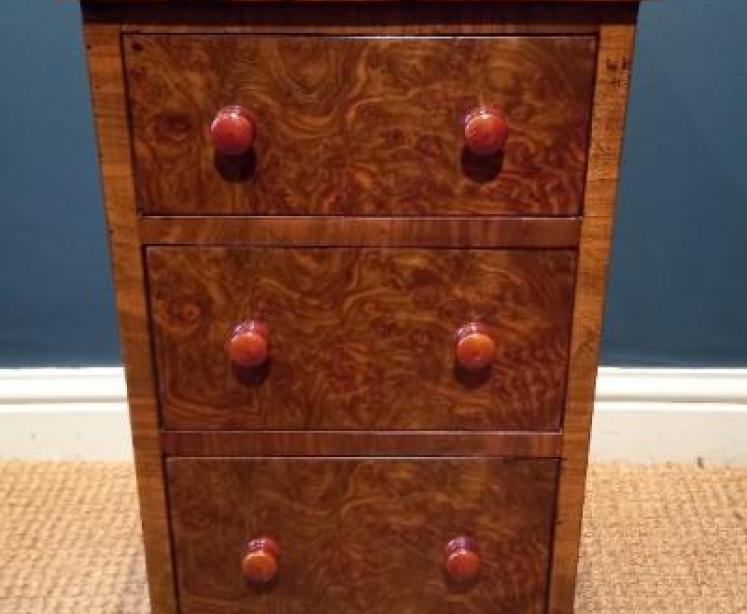 Pair of Mid Victorian Burr Walnut Bedside Cabinets - Image 3