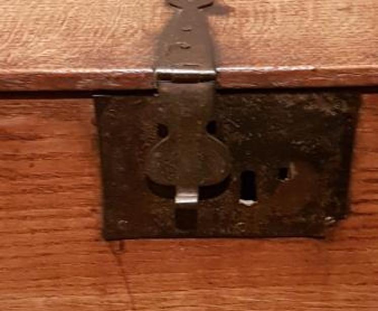 Small Georgian Oak Six Plank Coffer - Image 4