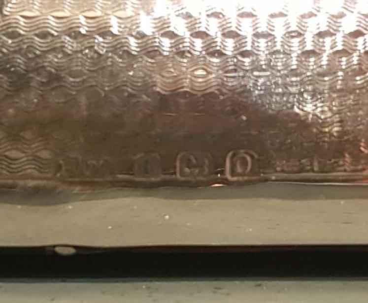 George V Silver Engine Turned Photo Frame - Image 5