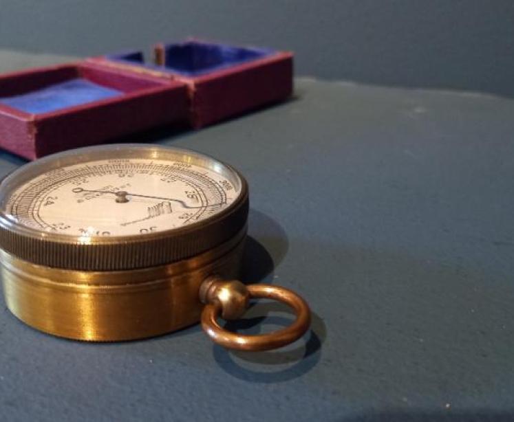 Late Victorian Gilt Brass London Pocket Barometer in Case - Image 6