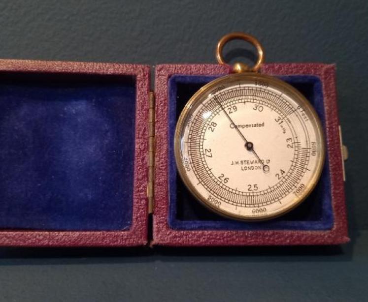 Late Victorian Gilt Brass London Pocket Barometer in Case - Image 7