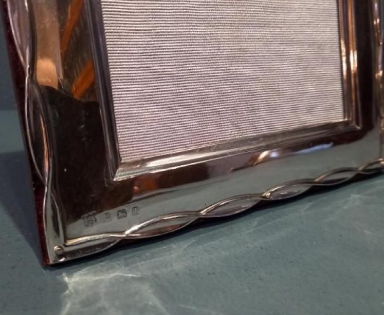 Antique Silver Twisted Ribbon Surround Photo Frame - Image 3