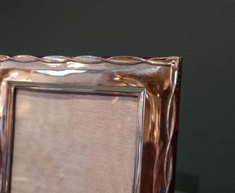 Antique Silver Twisted Ribbon Surround Photo Frame - Image 4