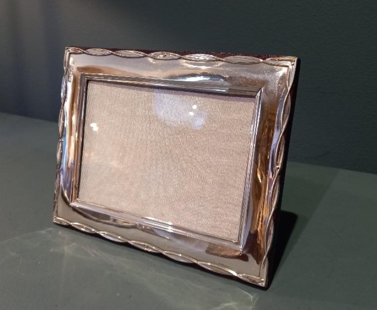 Antique Silver Twisted Ribbon Surround Photo Frame - Image 7