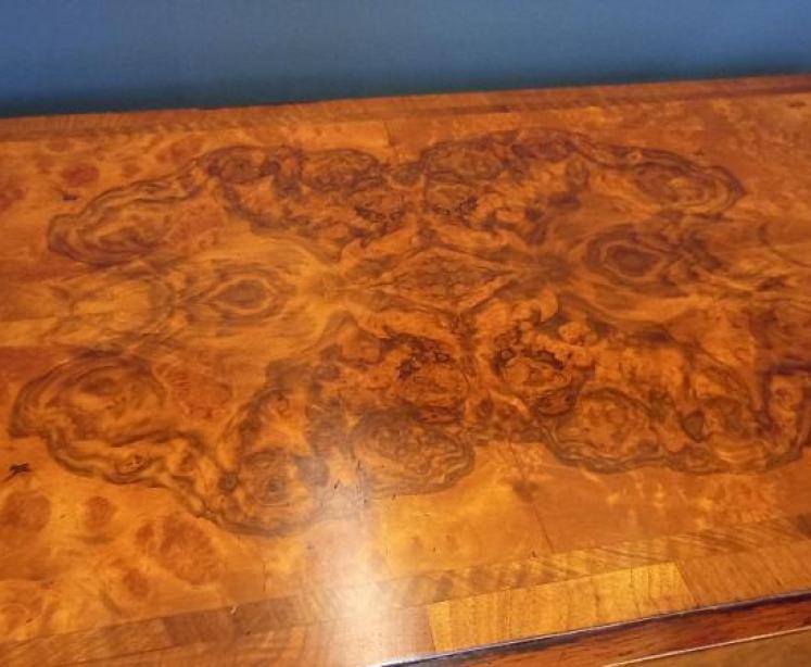 Fine George III Period Burr Walnut Chest of Drawers - Image 4