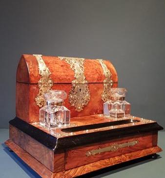 Fine Quality Victorian Walnut Stationary and Ink Stand 