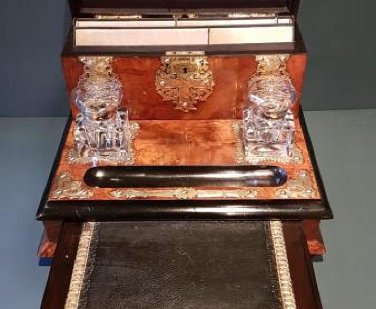 Fine Quality Victorian Walnut Stationary and Ink Stand  - Image 3