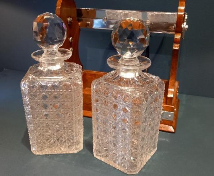 Superb Oak & Silver Harrods of London Tantalus - Image 6