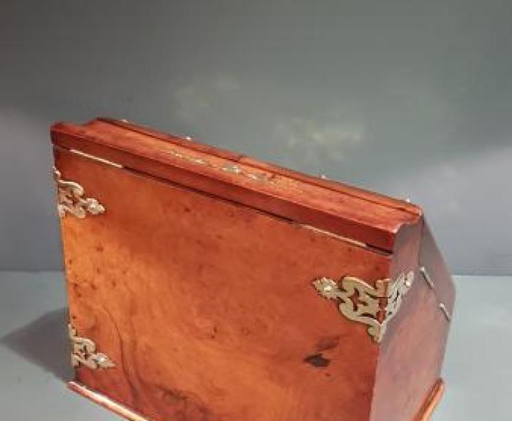 Superb Victorian Walnut Stationary Box - Image 6