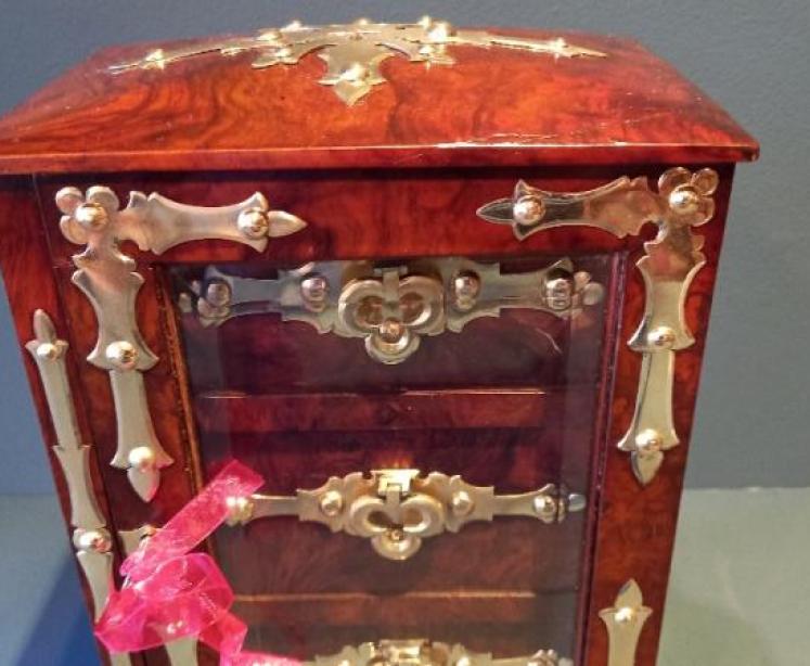 Victorian Burr Walnut Three Drawer Jewel Chest - Image 5