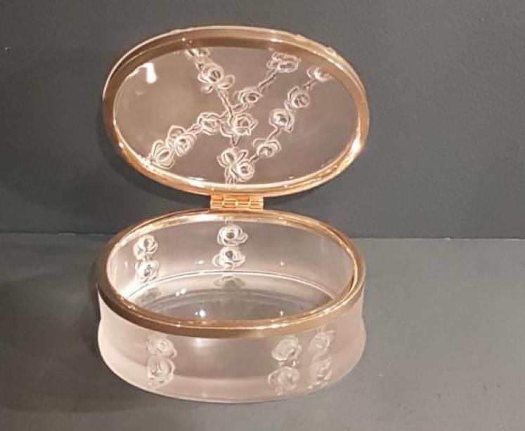 Lalique Copelia Dressing Table Box - Image 4