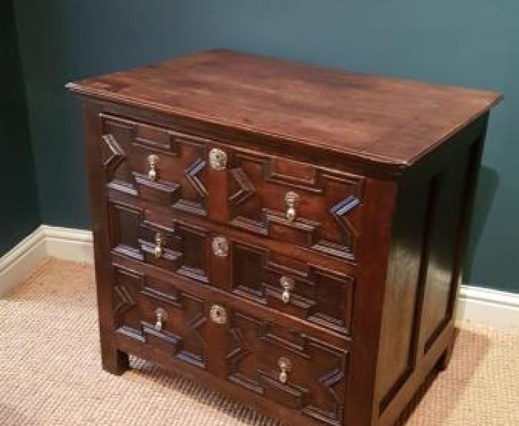 Small Period Oak Geometric Moulded Chest - Image 2