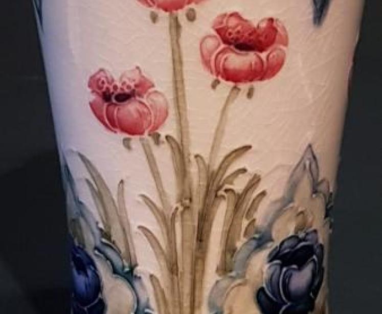 Superb McIntyre Moorcroft Poppies Vase - Image 4