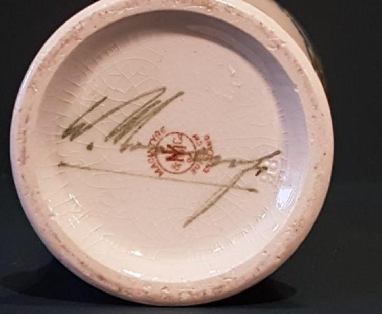 Superb McIntyre Moorcroft Poppies Vase - Image 5