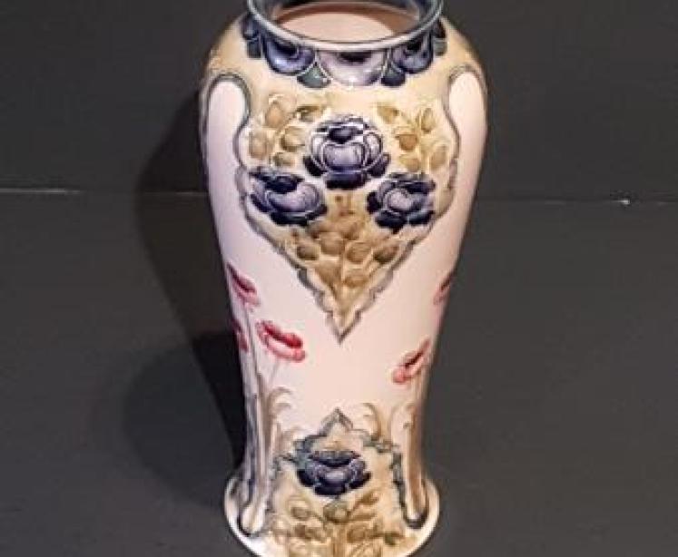 Superb McIntyre Moorcroft Poppies Vase - Image 6