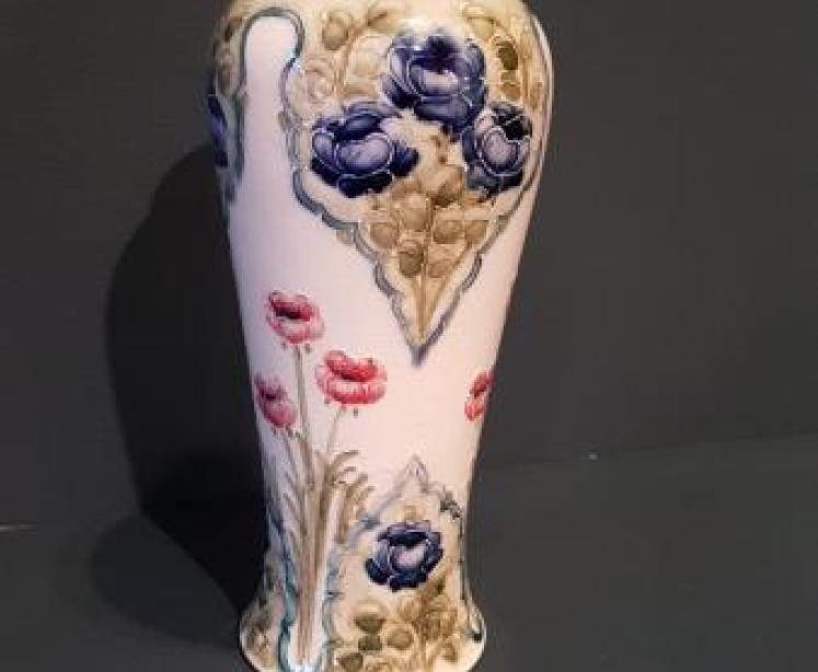 Superb McIntyre Moorcroft Poppies Vase - Image 7