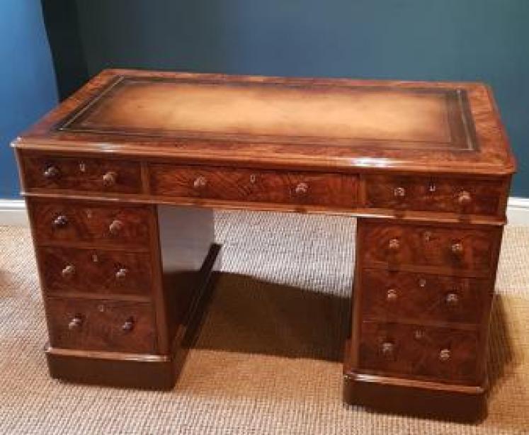 Top Quality Victorian Burr Walnut Pedestal Desk - Image 1