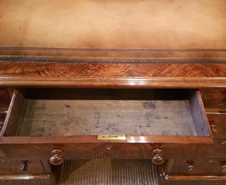 Top Quality Victorian Burr Walnut Pedestal Desk - Image 4