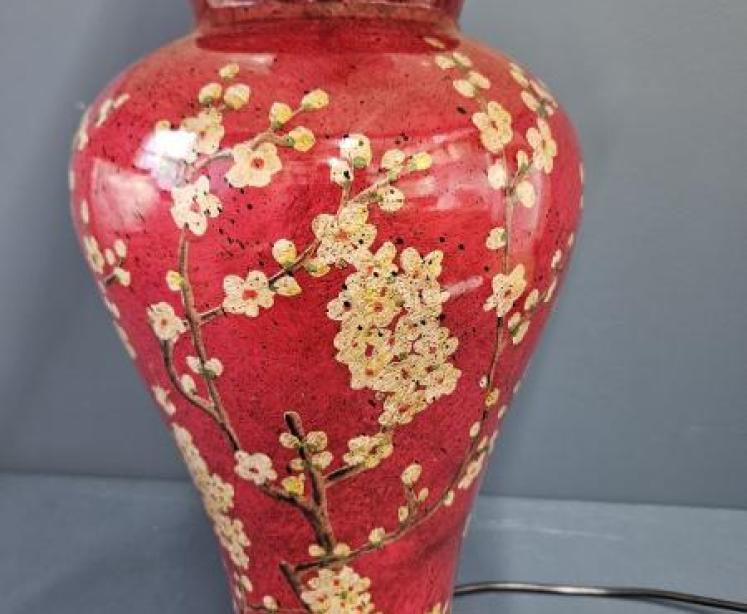 Red Porcelain Jasmine Lamp and Shade - Image 2