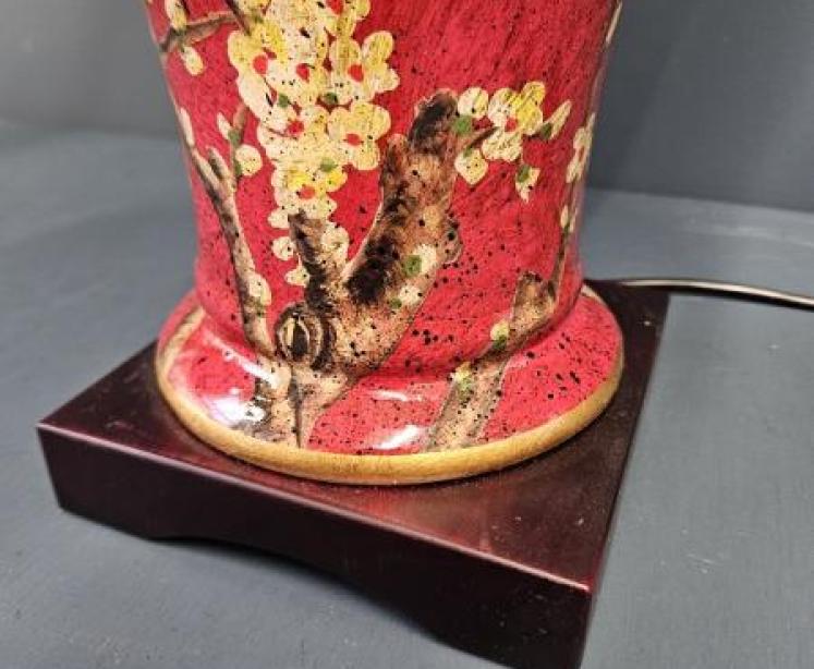 Red Porcelain Jasmine Lamp and Shade - Image 3