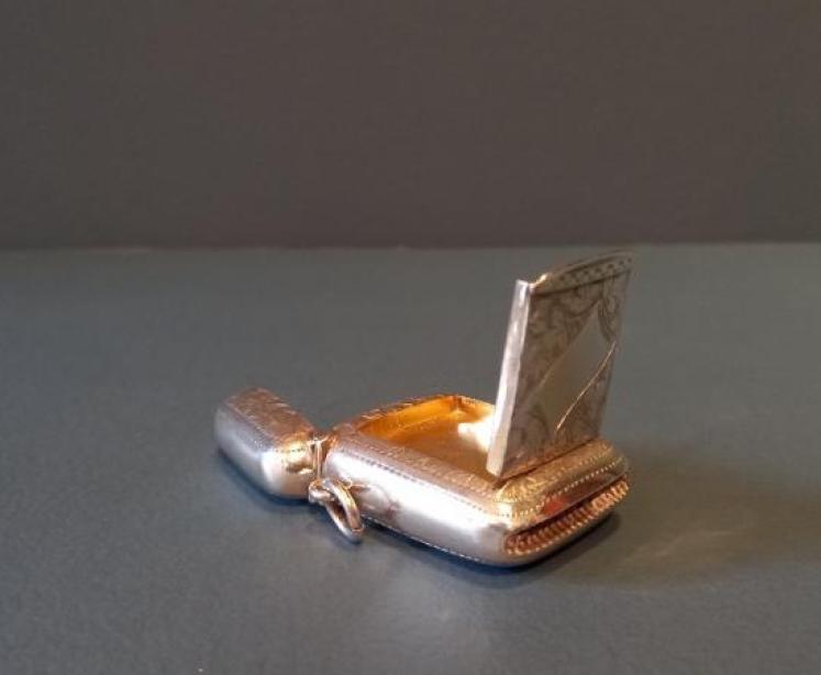 Edwardian Silver Engraved Stamp & Vesta Case - Image 5