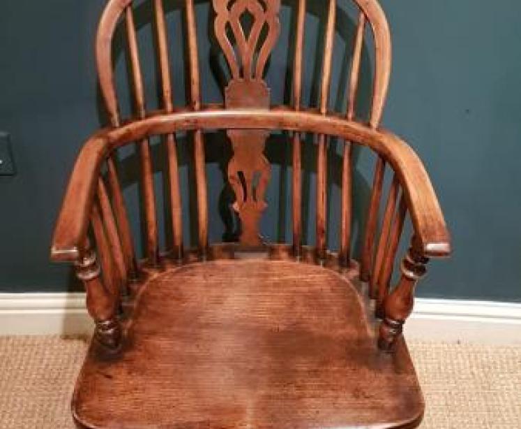 Early Victorian Yew Wood Windsor Chair - Image 2