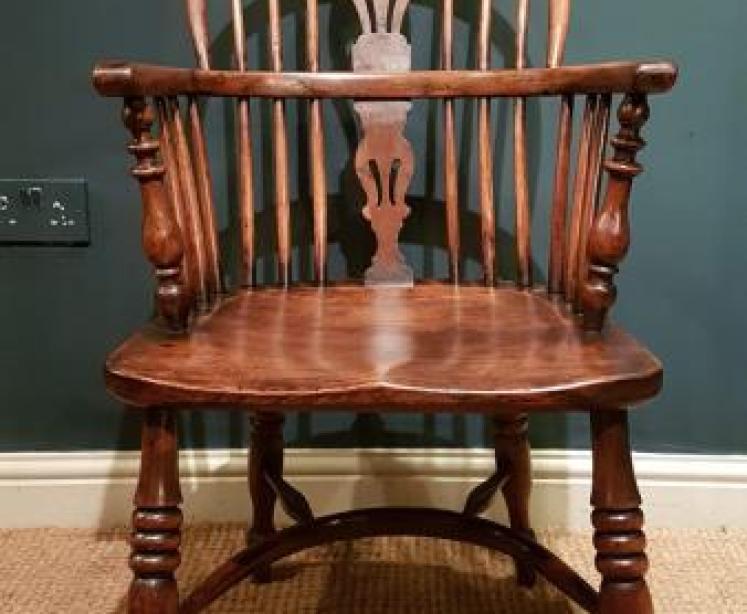 Early Victorian Yew Wood Windsor Chair - Image 5