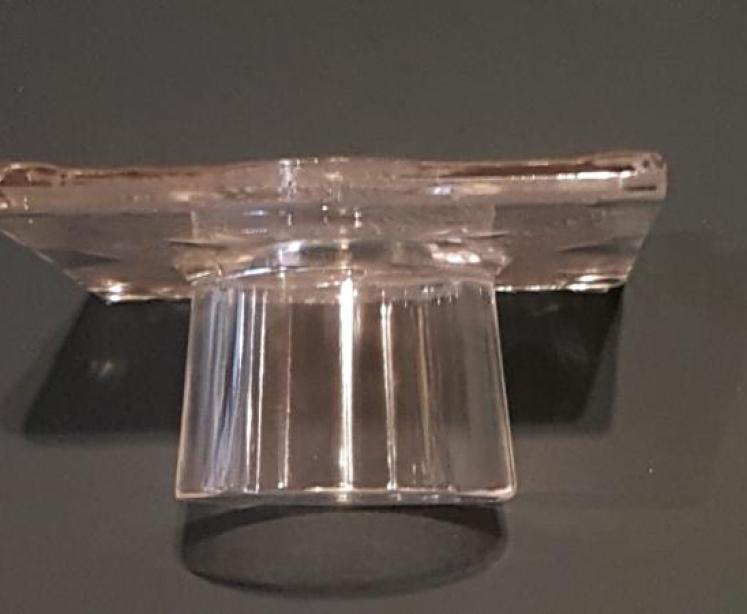 Pair of Lalique Chantily Pattern Candlesticks - Image 3