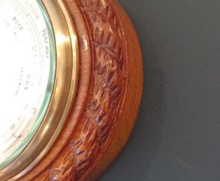 Mid Victorian Polished Oak Ship's Barometer - Image 4