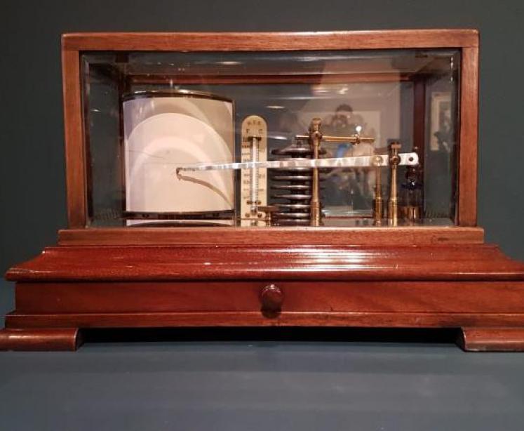 Late Victorian Mahogany Cased Barograph - Image 1