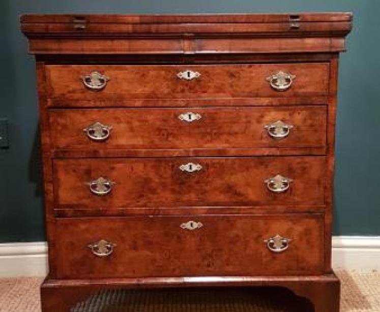 Small George II Walnut Bachelors Chest - Image 1
