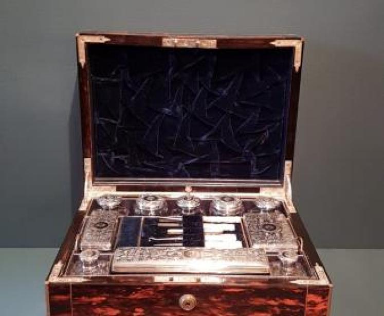 Superb Coromandel and Silver Travelling Box - Image 1