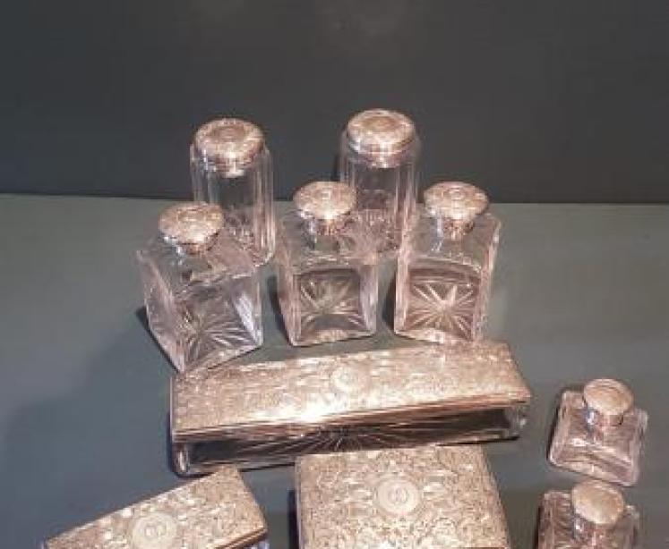 Superb Coromandel and Silver Travelling Box - Image 3