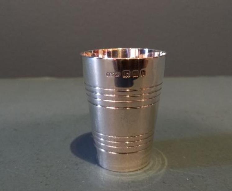 George V Period Silver Shot Beaker - Image 7