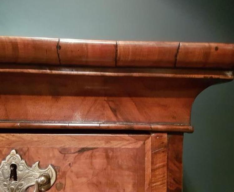 George I Walnut Chest on Stand - Image 5