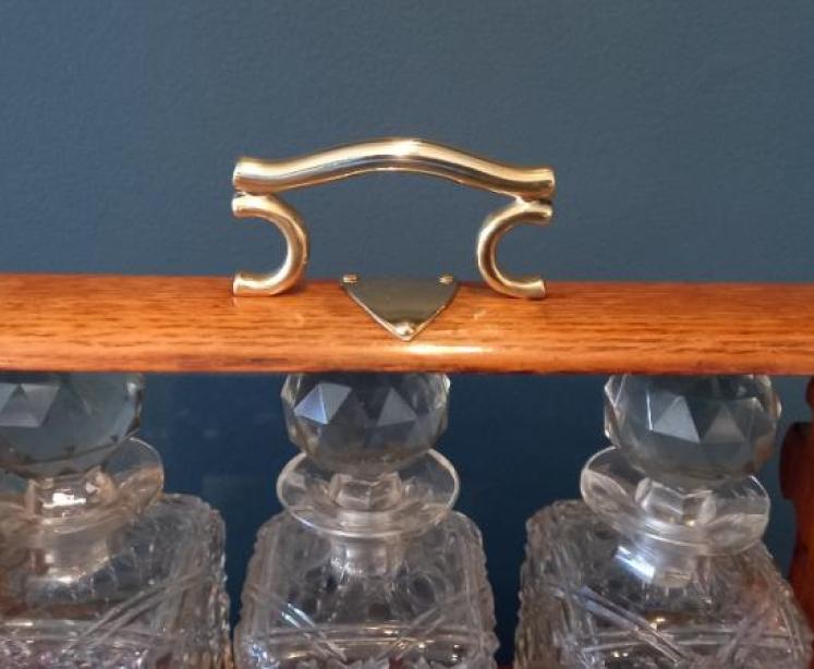 Late Victorian Polished Oak Three Bottle Tantalus - Image 2