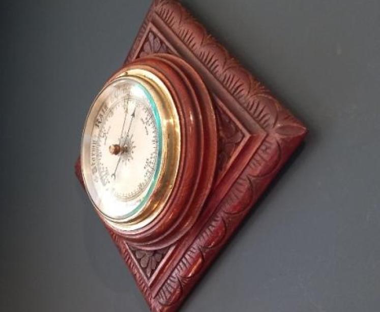 Victorian Oak Diamond Shaped Barometer - Image 7