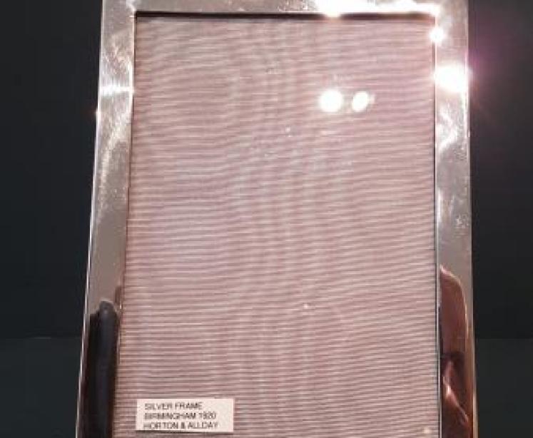 George V Silver Photo Frame  - Image 2