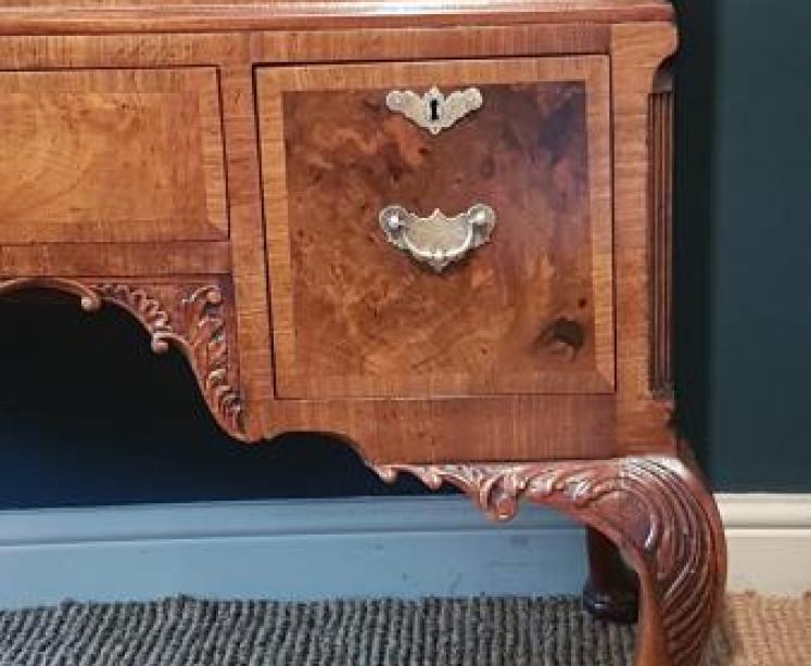 Fine Quality Georgian Walnut Chest on Stand - Image 5