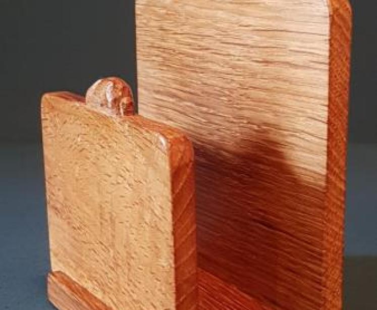 Rabbit Man (Peter Heap) Oak Letter Rack - Image 5