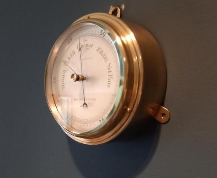 Victorian London Bulkhead Marine Barometer  - Image 4