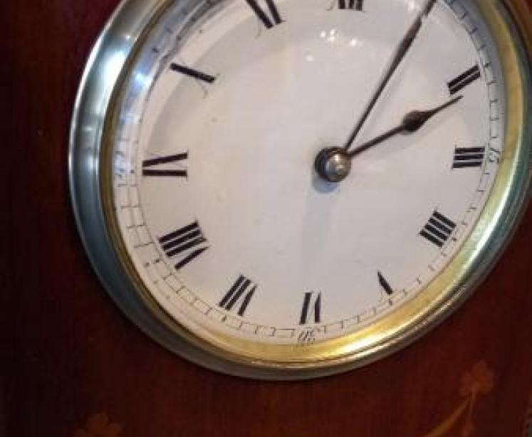 Edwardian Period Inlaid Bracket Style Mantel Clock - Image 2