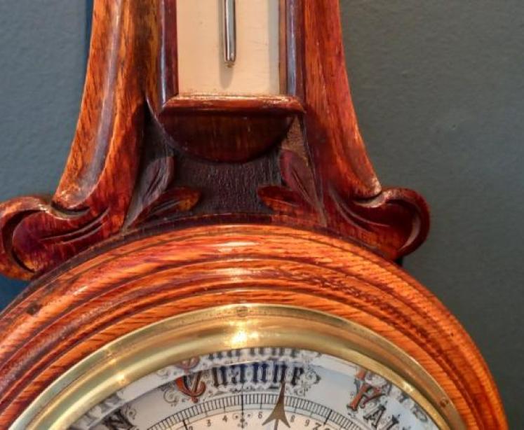 Mid Victorian Foliage Carved Banjo Barometer - Image 4