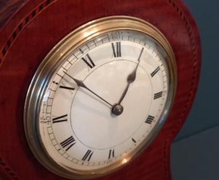 Arts & Crafts Period Mahogany Inlaid Mantel Clock - Image 4